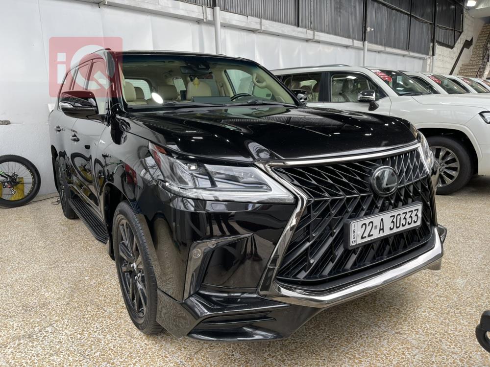Lexus LX